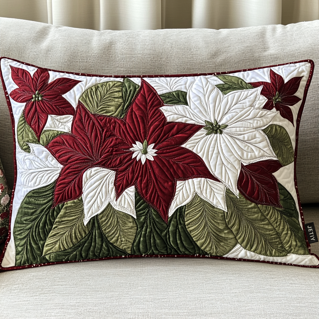 Taie d'oreiller matelassée Poinsettias d'hiver – vue de face