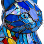 Close-up van de Betoverende Oranje Kat dierenlamp, kleurrijk mozaïekdetail