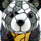 Close-up van de Kloffie Panda dierenlamp, kleurrijk mozaïekdetail