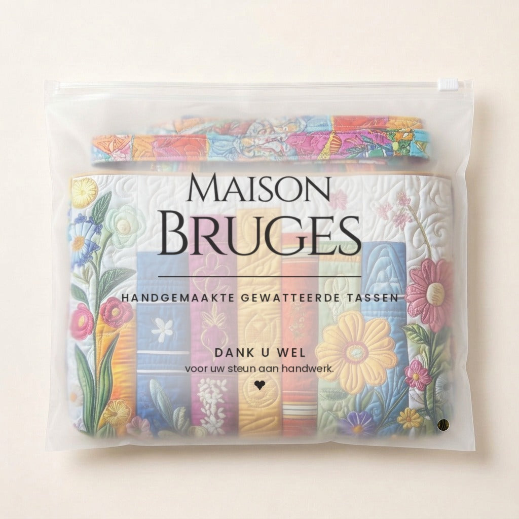 Bloemige Bibliotheek Artisanale Tas in de verpakking van Maison Bruges