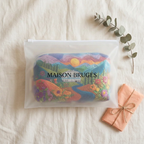 Trousse de maquillage matelassée Route des Couleurs emballée dans une pochette Maison Bruges