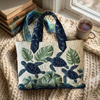 Grâce des Mers Sac Fait Main – sac sur un plaid tricoté avec un café près de la fenêtre
