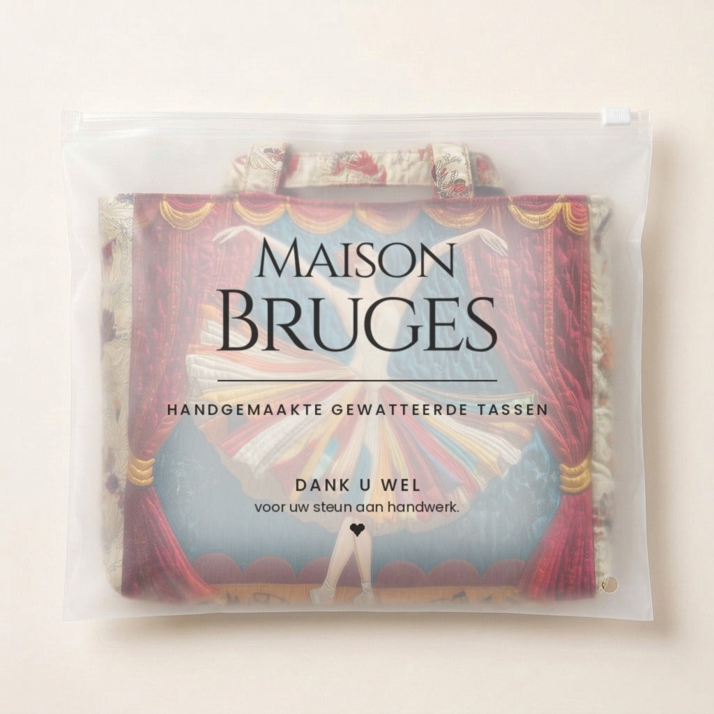 Grâce du Ballet Sac Matelassé dans sa pochette Maison Bruges